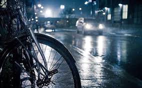 🌃 Ciclism Urban Nocturn: Echipamente Luminoase și Sigure pentru Drumetiile Orașului! 🚲 everbeam România